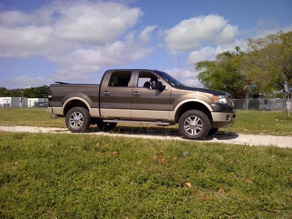 2.5" readylift, 3" readylift rear blocks
