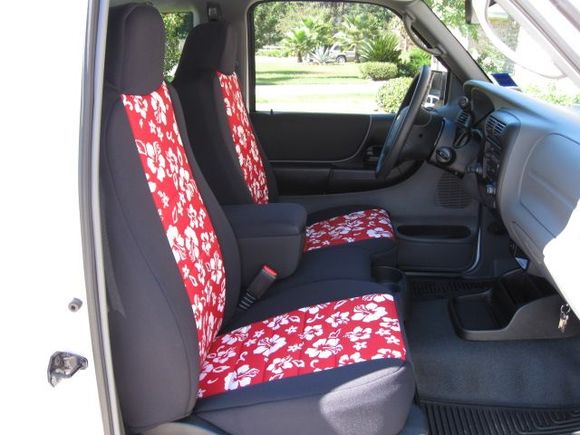 Alternative view of the Wet Okole seat covers.