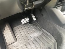 Sport pedals installed. 