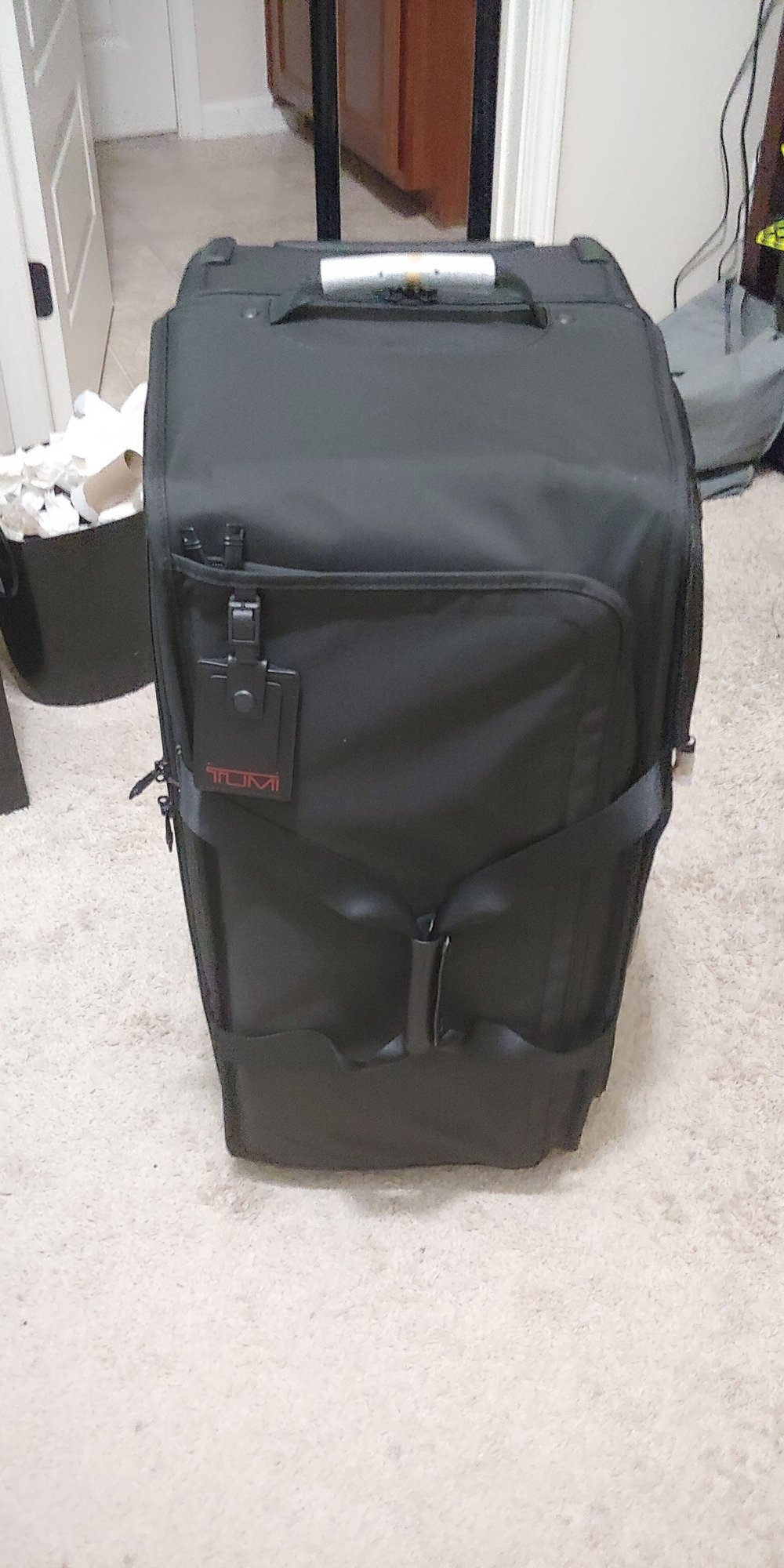 Introducing the largest bag i own (or probably will ever) FlyerTalk