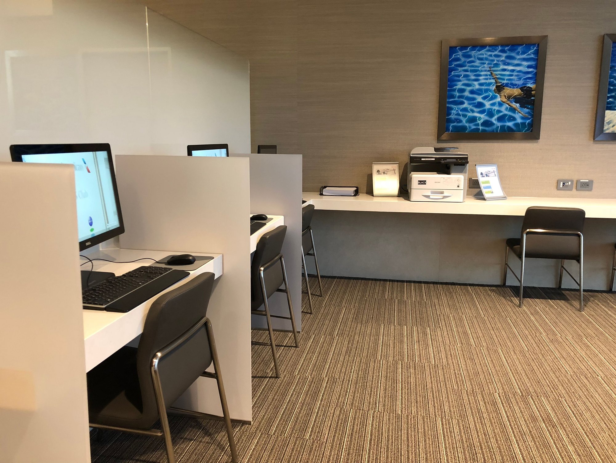 Brand New AA MIA / Miami Flagship Lounge at D30 (Nov 2017) - Page 2