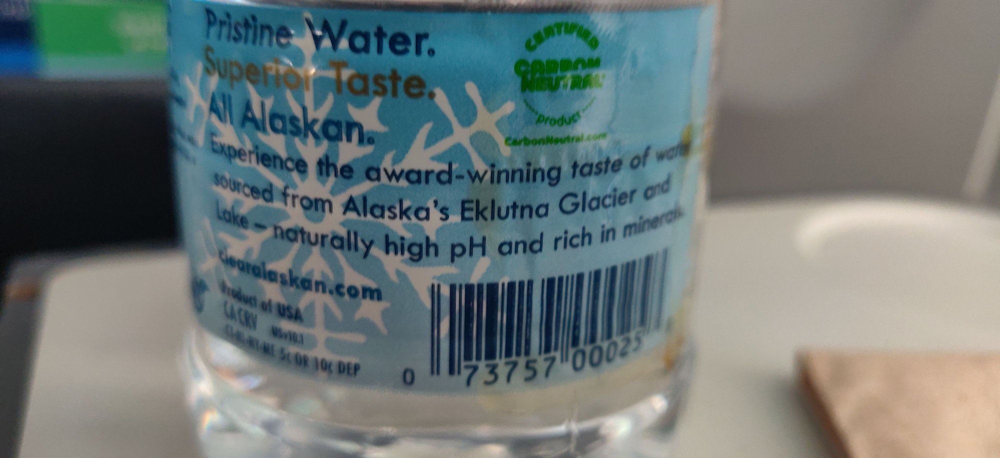 alaska airlines liquids policy