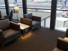 This would be where I would hang out all day watching planes if I could.
