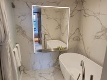 Separate tub