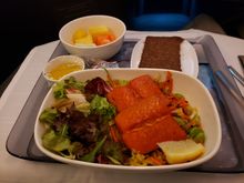 DL 47 AMS-JFK Pre-arrival meal salmon salad