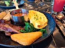The full english breakfast ( this was ala carte ) but also a buffet included
