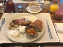 CX F Breakfast 