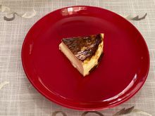 Basque Burnt Cheese Cake 
Artisan Crème Cheese  
Mascarpone 
Crème Cru