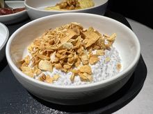 CHIA PUDDING - coconut crumble