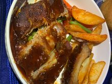 There are four ribs. Fry was the weak link.