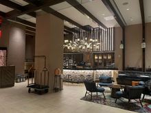 Renaissance Chelsea Lobby Bar