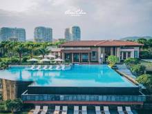 Grand Club exclusive pool