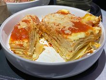 Lasagna - late summer tomatoes, ricotta.
Could have used more sauce

