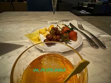 After a nice nap and also walked from the end of G terminal and cover the entire areas of United, Alaska and Delta terminal areas (7,000+ steps), I sat down for my pre departure meal knowing United is still serving crappy meals in flight 