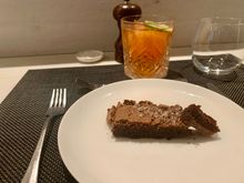 Qantas, gluten free desert.