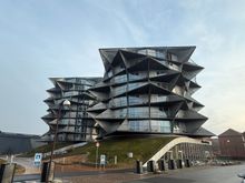 The sister towers with apartments