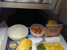 4/10 eggs on planes flat out suck.