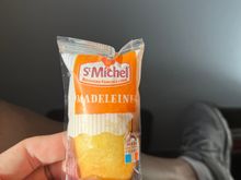 This is the first time a snack was given about 45 minutes before landing on a short haul. 