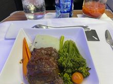 Beef short ribs with wasabi mash. Suppose to be with boo choy , but broccolini instead. Overall, pretty good. I haven’t ordered the short ribs for a long time.