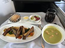 Perfectly fine aubergine starter but the beef is better if you get the choice, and soup a winner. They always give me a very weird reaction when asking for soup and starter, but at least they said yes.