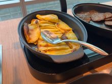 Food is back to terrible at DCA. 