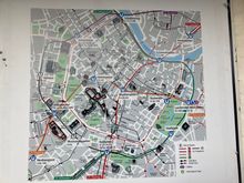 The hotel is directly opposite U4 Metro at Stadtpark, with direct link to Maria Théresa's Schonnebrun palace 
