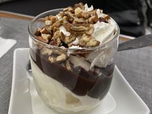 My first Flagship sundae and won’t be my last! My favorite part of the flight was eating this whole amazing sundae up in the sky. The big scoop of Haagen Dazs, more than a drizzle of hot fudge, and the whipped cream and nuts - absolute perfection.
