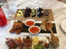 Cocktail set: Starter, hot items, desert