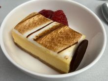 Lemon meringue bar. 