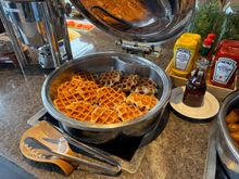 Breakfast in the lounge