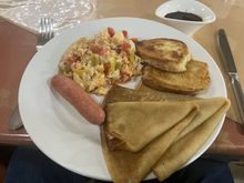 Not a great breakfast in the hotel without lockd