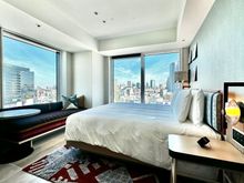 Premium Scramble Cross View Room