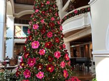 Grand Hyatt Bangkok in main lobby