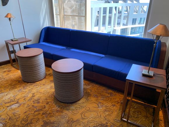 Seating EL