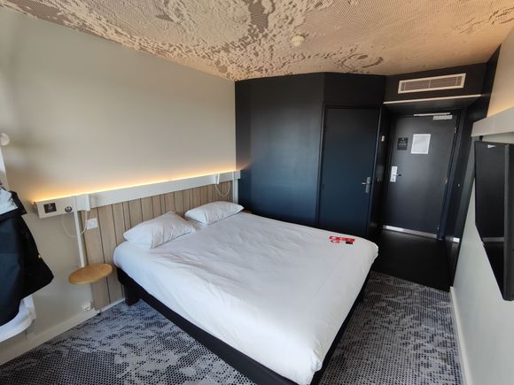 Room1
