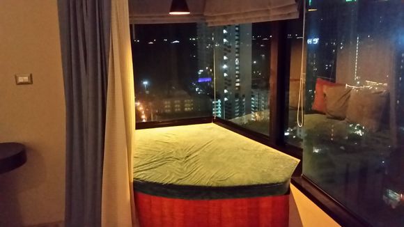 This nook is the single most awesome thing I have seen in a hotel room. Sitting here and watching the city is as addicting as watching fire while camping.