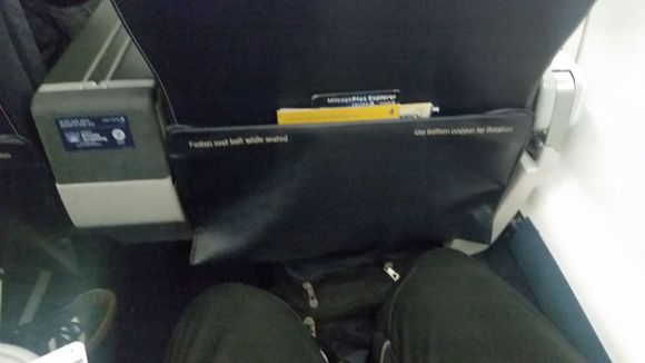 I was in 2D. Leg room is ample and the seat provides a generous 3 inches of recline. Sadly I wasn't able to take any more photos as I fell asleep in comfort early on.