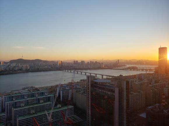 View of the Han river, right side view