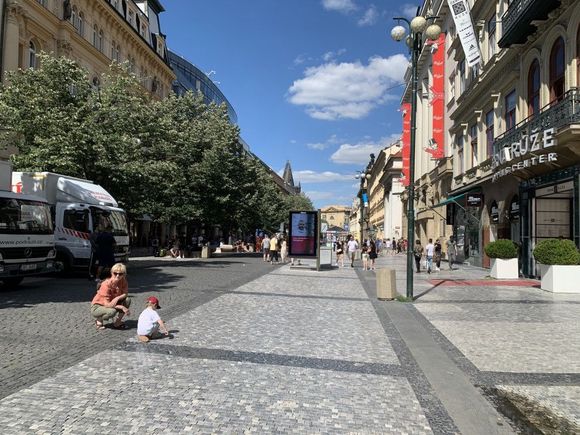 We pass through Na příkopě, one of the most expensive shopping streets in Europe. Empty.