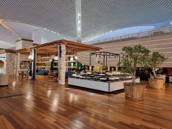 The main food bar which only has pre-packaged food