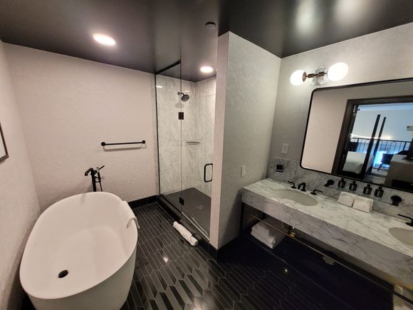 Master bath