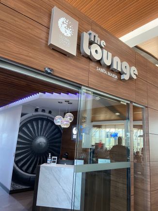 Entrance to lounge. 