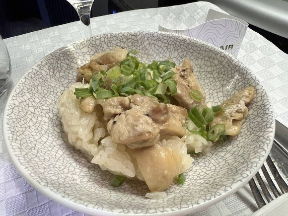 Chicken Kamameshi, arguably better than on the ground at 老乾杯.