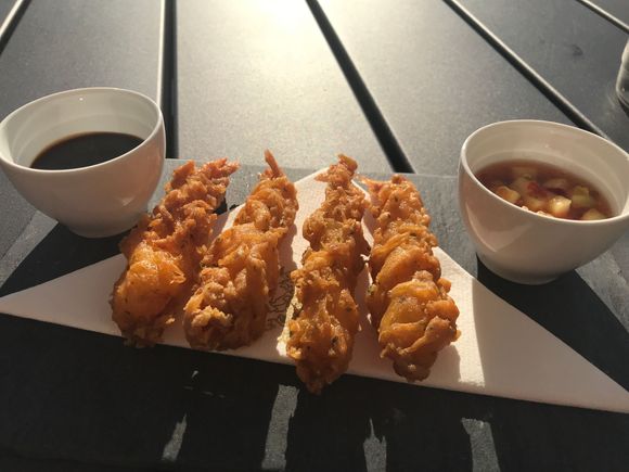 Black tiger garnalen, teriyaki, mango relish 