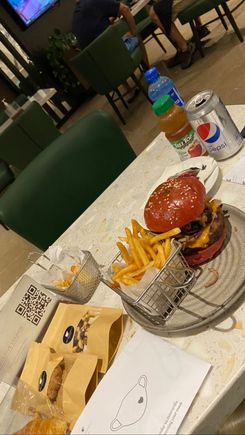 Lol all the lounge food is made In the restaurant. Restaurant quality. 