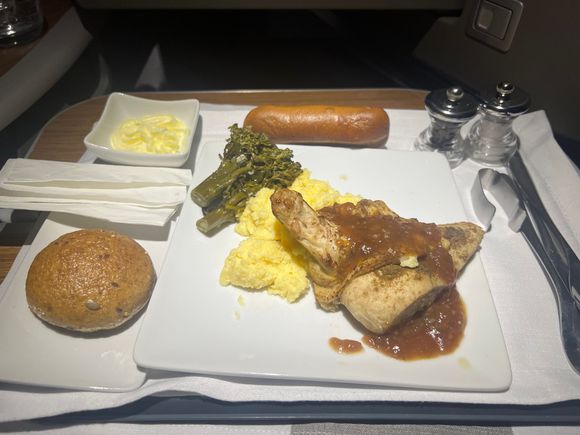 Tasty - would order again and was not cold.  The “pretzel roll” is pictured. See if you can find it. 