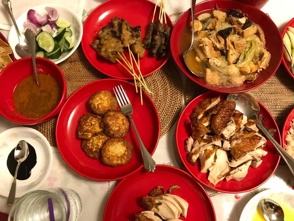 Tuna bergedel , pork & mutton satay , Nonya chap chye , roast chicken - you see dark sweet sauce , satay gravy along with pineapple sauce ( for the Chinese pork satay )