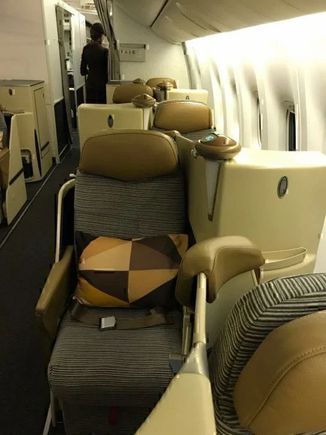 OLD OLD 77W Seat