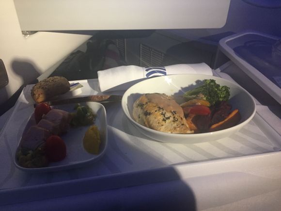 Same dry tasteless chicken as before
Ordered msngo mousse and cheese for dessert but got only first one. Then crew dissapaired....