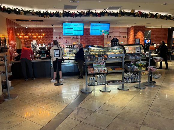 Marriott Grand Chateau cafe